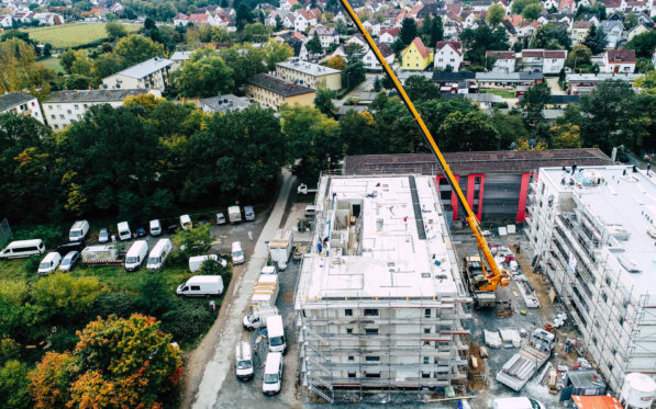Bau-Kran-Darmstadt-Visuelle-Dokumentation-per-Drohne-Darmstadt-Dreidimensionale-Dokumentation