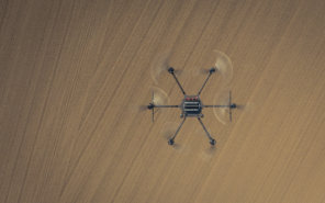Air-to-air-topshot-Logxon-Porter-Drohne-Heavylifter-fuer-UAV-LiDAR-Scannning-UAV-Photogrammetrie-Sensoren-und-hohe-Payloads
