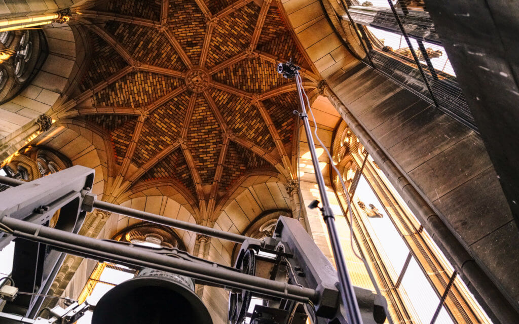 Hochstativ-Indoor-Photogrammetry-Sony-a7r-iii-3D-Vermessung-von-Kirchen-per-Drohne-terrestrischer-Photogrammetrie-Laserscanning-3D-Denkmalvermessung-Kirche