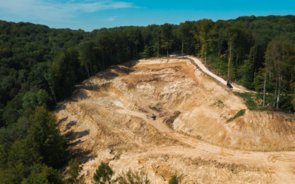 Steinbrucherweiterung-LOGXON-PORTER-Drohne-UAV-Multicopter-Hexacopter-Steinbruch-3D-Bestandsvermessung-mittels-Drohne-3D-Dokumentation-Erdarbeiten