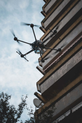 Balkone-3D-Fassadenvermessung-LiDAR-Scanner-Drohne-Frankfurt-Hochhaus-Wohnkomplex