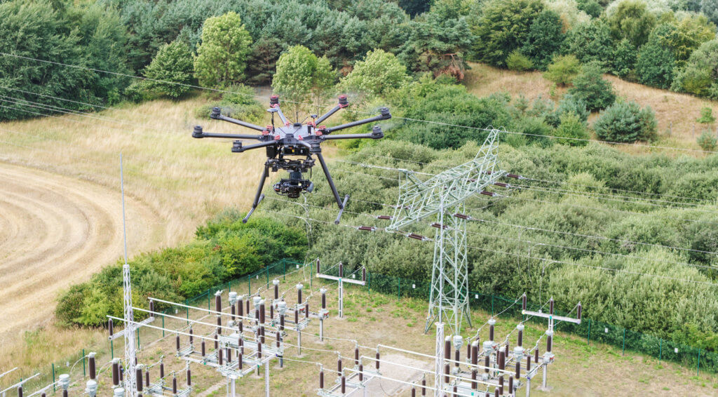 3D-Laserscans und Drohnenaufnahmen zur 3D-Bestandsmodellierung eines Umspannwerks auf Rügen