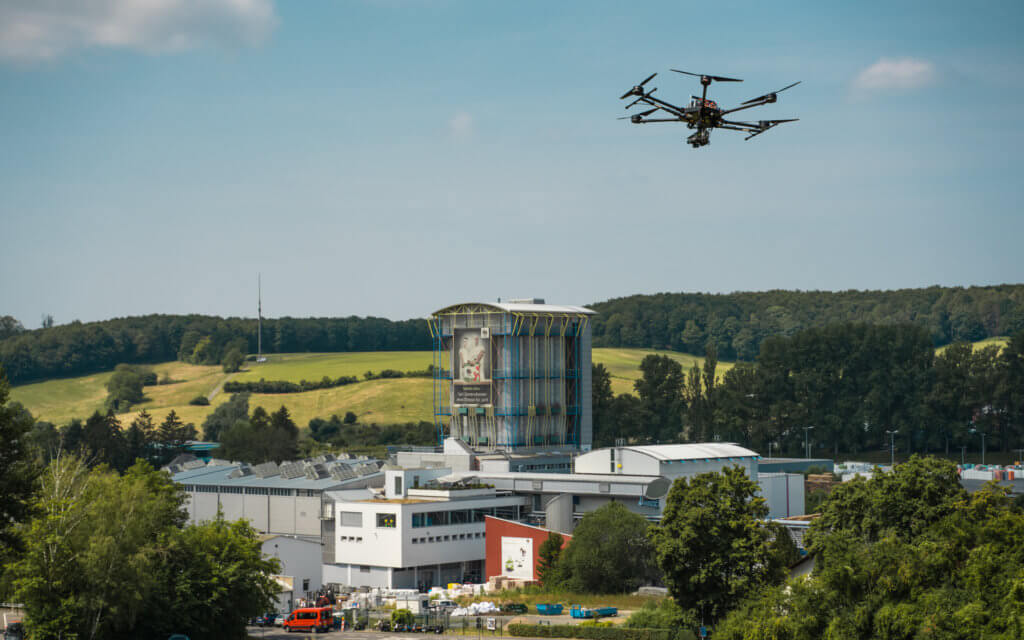 nahaufnahme-details-foto-3D-visualisierung-3d-rendering-cgi-mesh-modell-drohne-kameradrohne-uav-caparol-ober-ramstadt